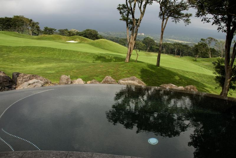 Hotel La Reunion Golf Resort And Residences Antigua Room photo