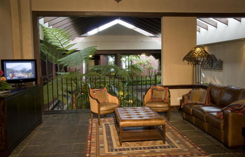 Hotel La Reunion Golf Resort And Residences Antigua Exterior photo